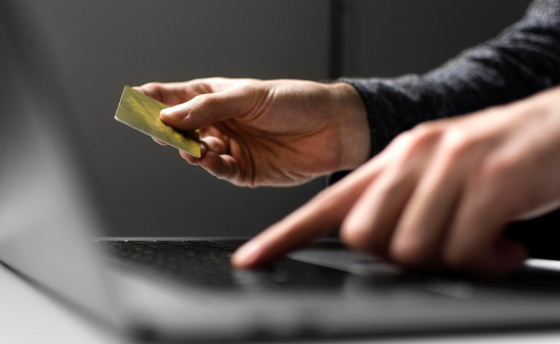 Кол-центр з "днр" ошукав понад 140 жителів Житомирської області