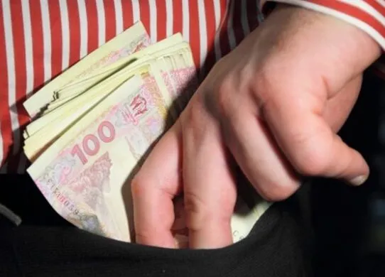 У привласненні бюджетних коштів підозрюються колишні посадовці сільради на Житомирщині