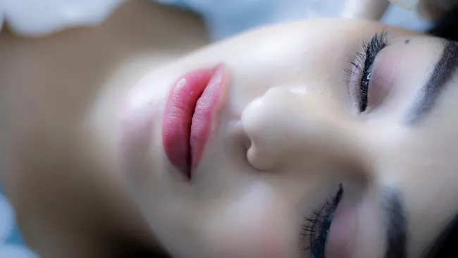 Почему вашему организму нужен коллаген и как выбрать правильную добавку к рациону