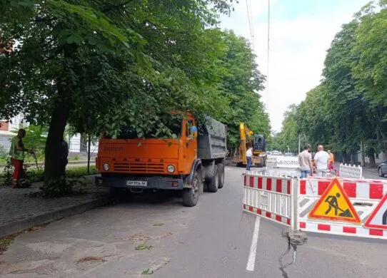 У Житомирі провалився каналізаційний колектор: чи відключать воду?