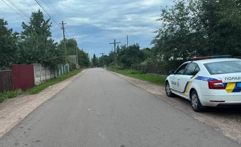 У Черняхові чоловік поранив знайомого ножем під час сварки