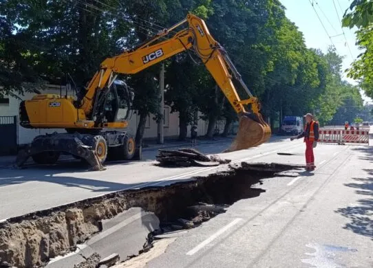 У Житомирі знову аварія через старі труби — роботи триватимуть тиждень