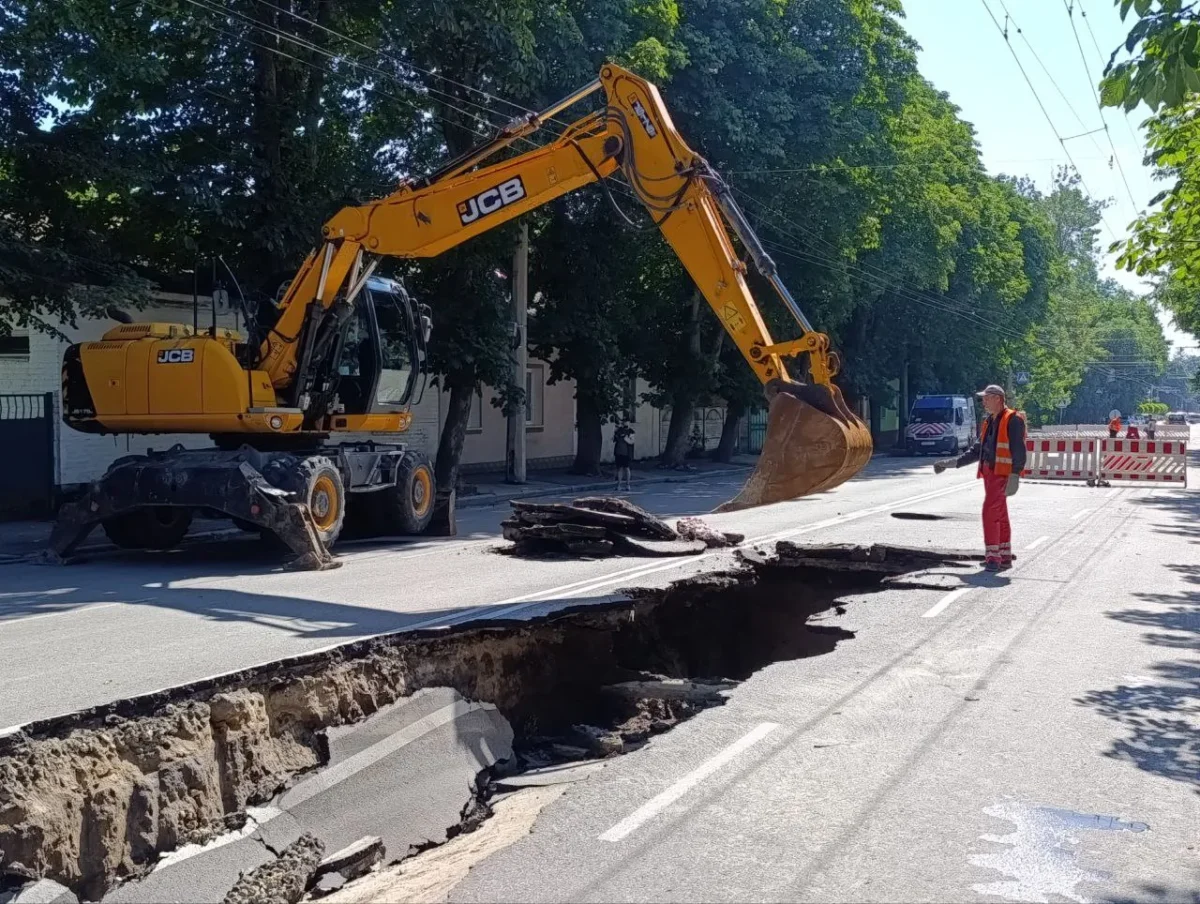 У Житомирі знову аварія через старі труби — роботи триватимуть тиждень