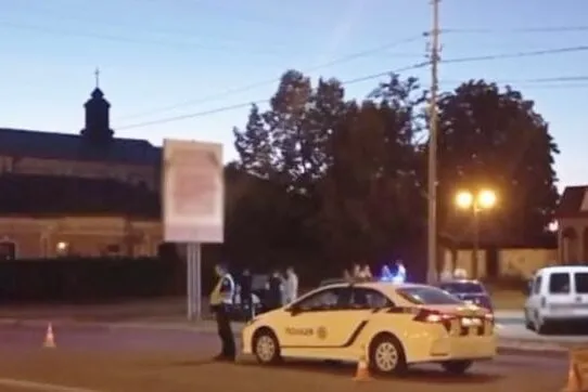 У Бердичеві водійка збила пішохода: чоловік у реанімації