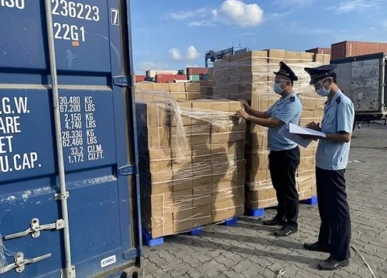 Как таможня проверяет посылки из Китая: «внутренняя кухня» проверки контейнеров