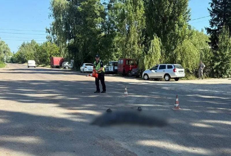 У Коростені вантажівка насмерть збила пішохода