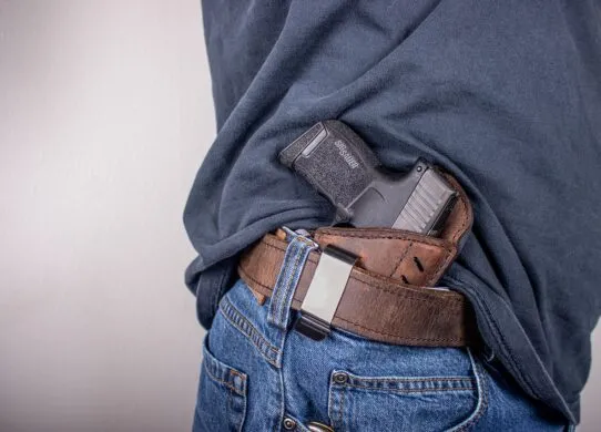 У Житомирі чоловік відкрив стрілянину серед перехожих