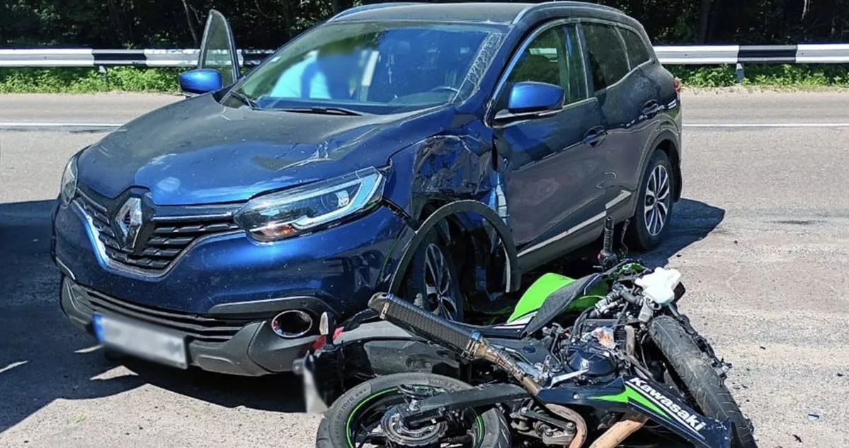 Поблизу Хажина — дві аварії за добу, обидва постраждалі в лікарні