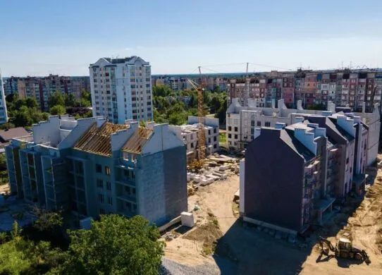 У Житомирі будують житло для ВПО: що вже готово та коли планують заселення