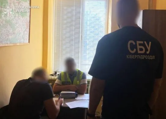 Через TikTok видурив гроші у військового: мешканцю Житомирщини загрожує 8 років