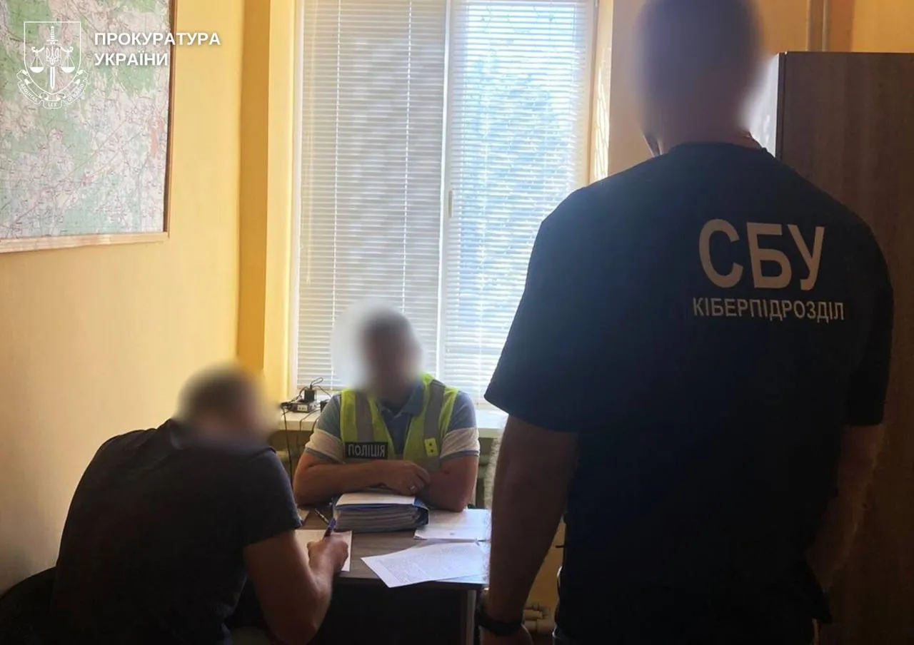 Через TikTok видурив гроші у військового: мешканцю Житомирщини загрожує 8 років