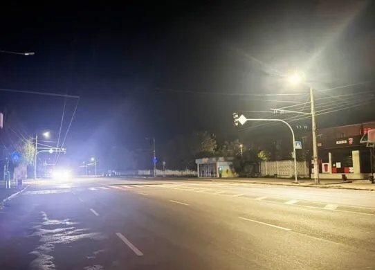 У Житомирі скутерист збив чоловіка та втік: поліція шукає винуватця та свідків