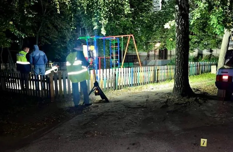 Родинна сварка у Коростені закінчилась стріляниною: поранено двох людей