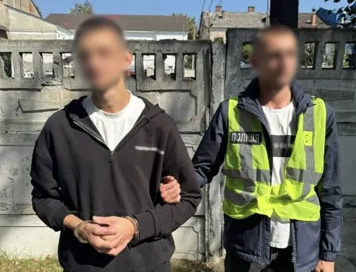 Пограбування у Житомирі: молодого хлопця побили просто на вулиці