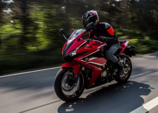 На Житомирщині вночі заборонили їздити мотоциклам