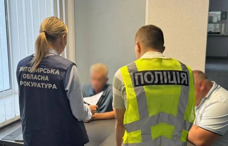 Хотів “допомогти” - тепер під слідством: чиновник віддав землю громади “своїм”