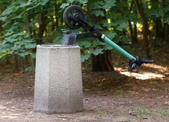 У Житомирі заборонять кататися на самокатах?