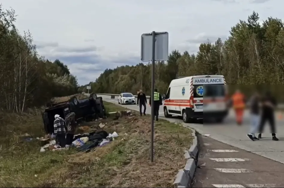 На трасі у Житомирській області сталася аварія з потерпілими