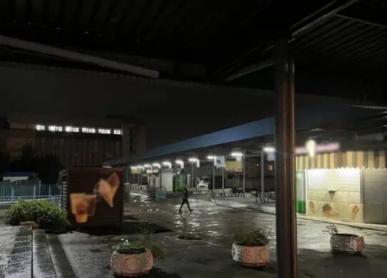 У Житомирі затримали чоловіка, який пограбував неповнолітню в автобусі