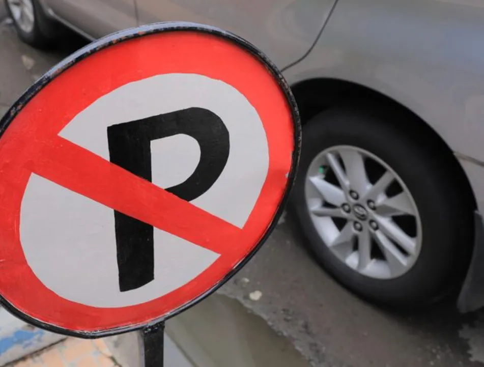 Житомир переходить на «Дію»: штрафи за паркування тепер онлайн