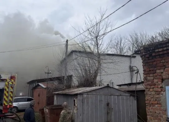 У Житомирі врятували з вогняної пастки двох чоловіків