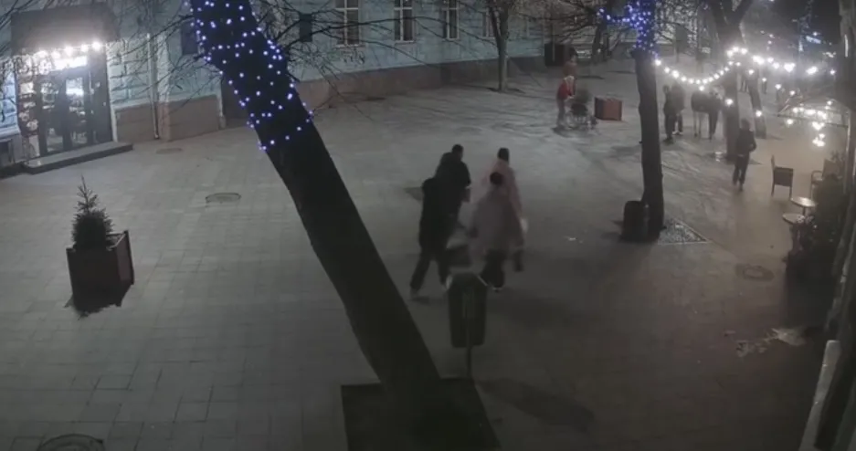 У Житомирі хтось викрав ялинку посеред міста