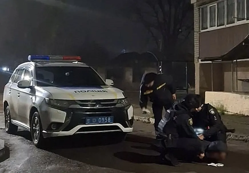 П’яний «замінував» будинок на Житомирщині - що з ним стало