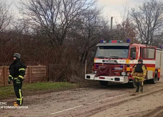 Житомирщина знову під ударом: пошкоджені будинки та зупинка руху поїздів