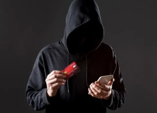 Шахрай ошукав мешканця Житомирщини на «кругленьку» суму