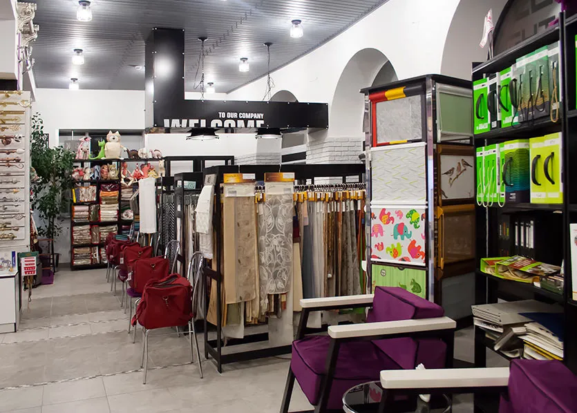 Как выбрать шторы для маленькой комнаты и визуально «расширить» пространство