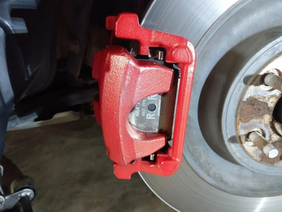 Тормозной суппорт на Inter Cars Тормозной суппорт на Inter Cars