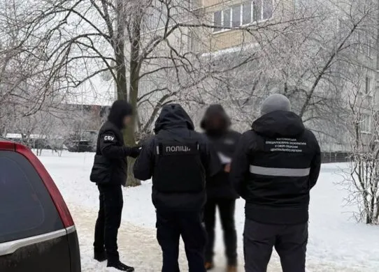 На Житомирщині викрили корупційне тріо з ТЦК