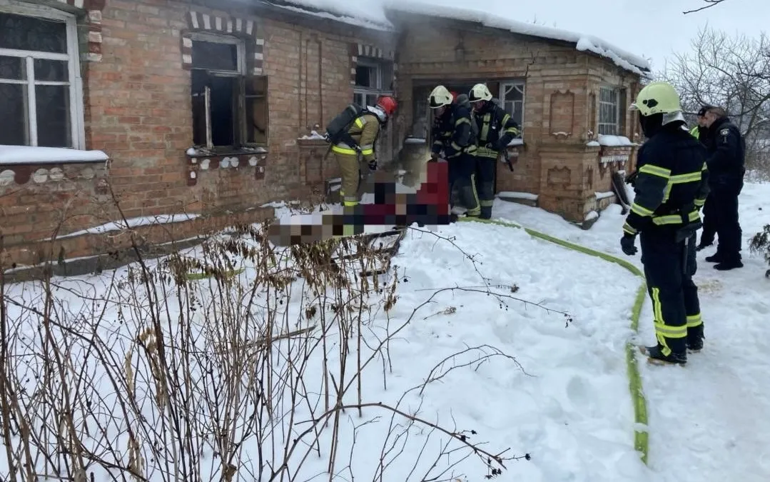 На Житомирщині чоловік та жінка загинули у власному домі