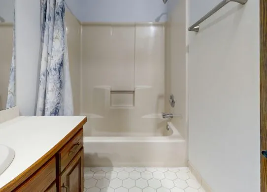 Sant-Market.ua — интернет-магазин сантехники, плитки и ламината для ремонта в одном салоне