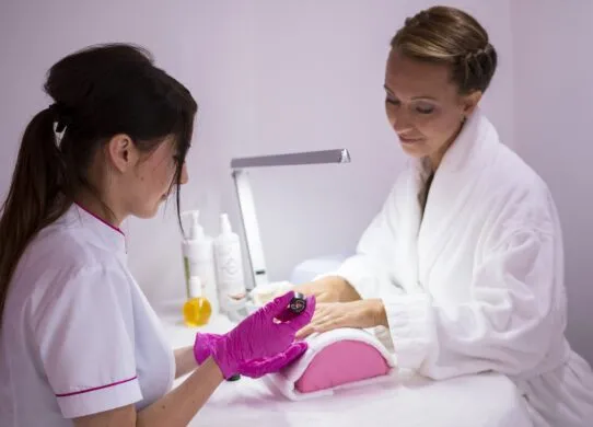 Місячний календар на лютий 2026: оберіть ідеальну дату до Дня закоханих