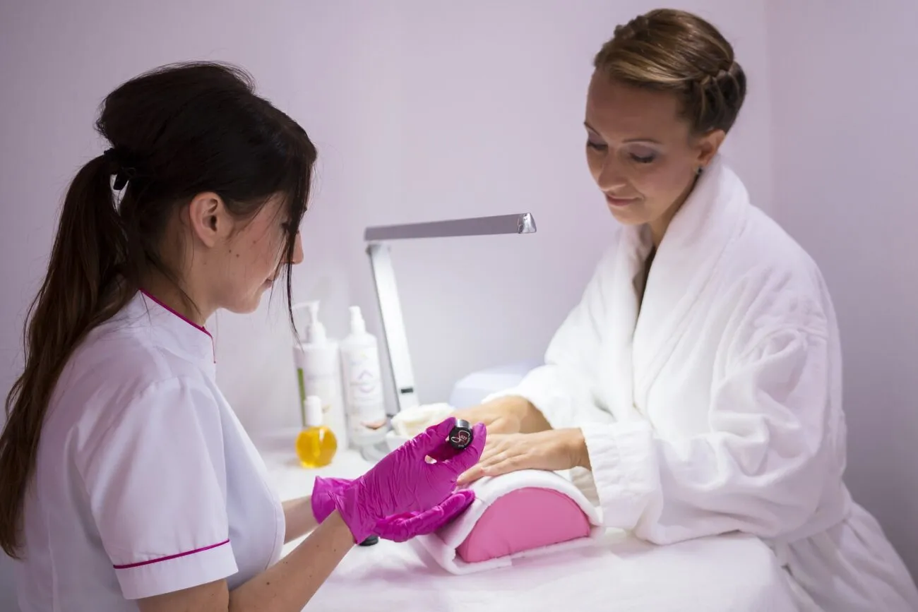 Місячний календар на лютий 2026: оберіть ідеальну дату до Дня закоханих