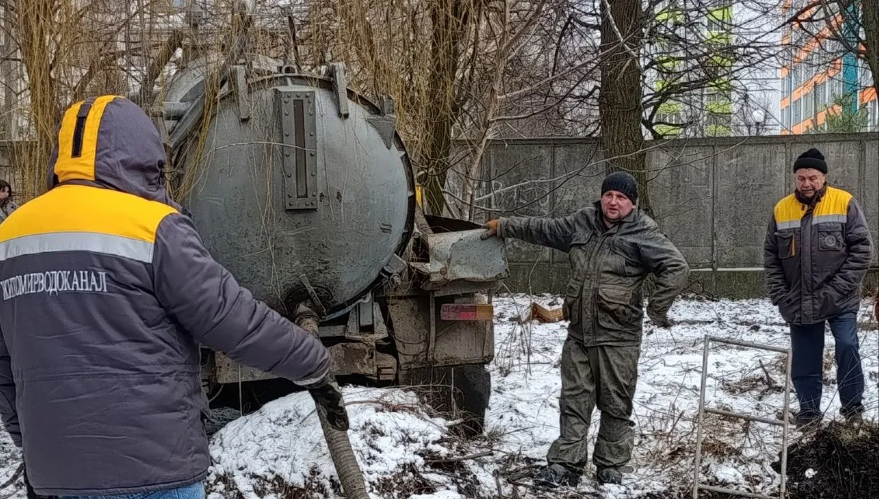 Завтра на Крошні житомирянам вимкнуть воду через ремонт колектора: графік