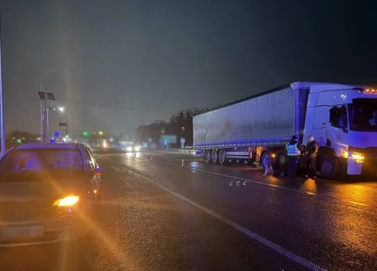 Смертельна ДТП під Житомиром: невідома жінка потрапила під колеса двох автівок