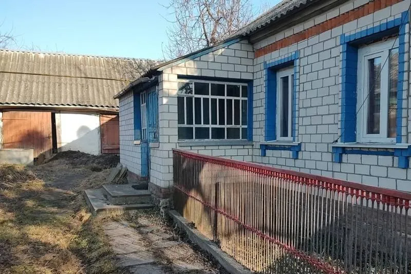 На Житомирщині дорослий чоловік накинувся з ножем на 16-річного