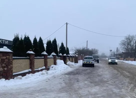 На Житомирщині чоловік за ніч обікрав дачу та викрав фургон Renault