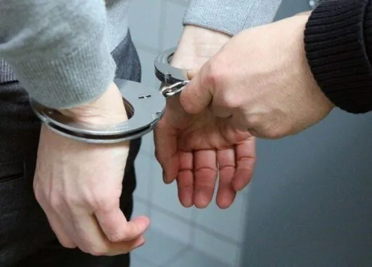 У Коростені 14-річному підлітку загрожує в'язниця за крадіжку в гуртожитку