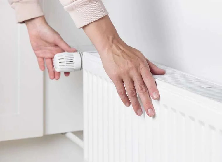 Чому в Житомирі похолодшали батареї: пояснення влади