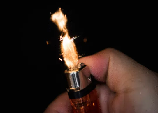 Підпалила куму парфумами: у Житомирі судитимуть жінку за "вогняну" помсту