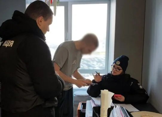 Мільйони за "мертві душі": у Житомирі викрили директора закладу на корупції