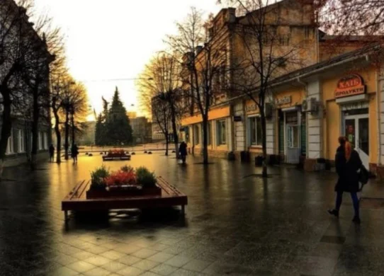 У Житомирі нацгвардійці просять дівчат повернути «запозичений» павербанк