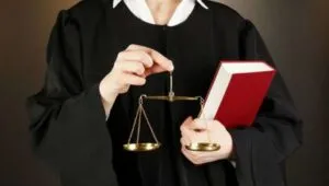 У Житомирі судили школяра за ляпас матері