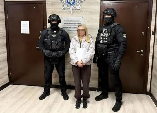 Знущалася з доньки, поки та спала: на Житомирщині судитимуть матір за створення порноконтенту