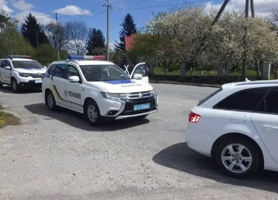 На Житомирщині п'яний водій намагався відкупитися від копів за 1200 доларів