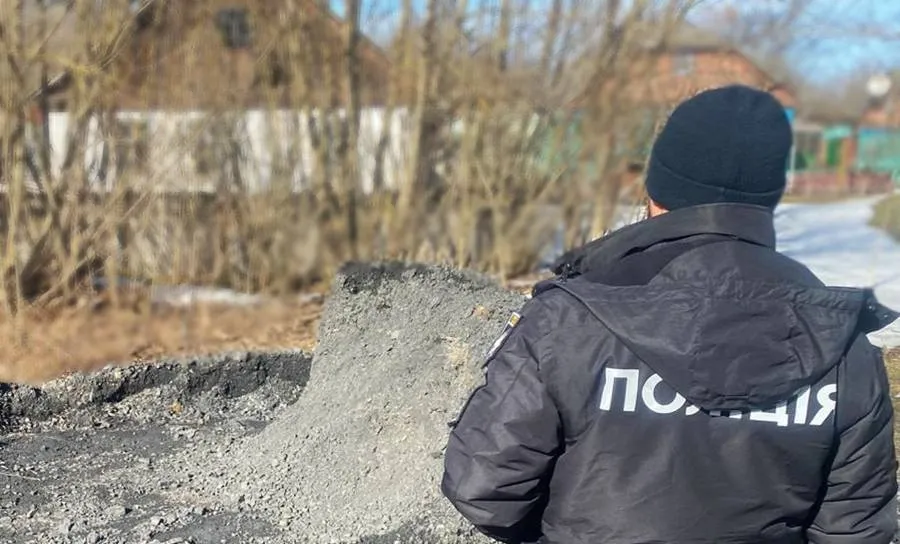 Нагрівся на шкільному вугіллі: поліція Житомирщини вручила підозру підприємцю