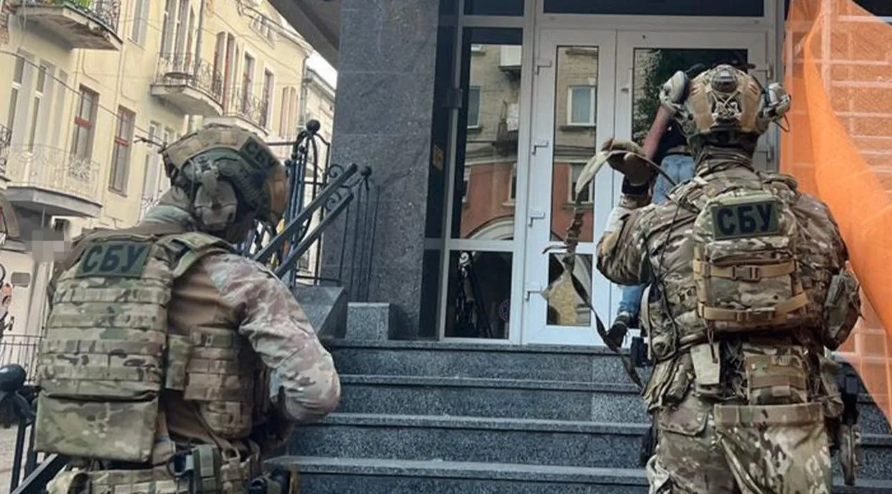 На Житомирщині посадовець Нацполіції покривав "порноофіси"